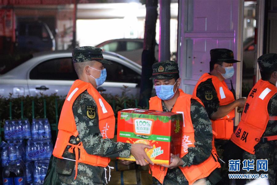 (防汛抗洪)(2)淮河蒙洼蓄洪区深夜转移