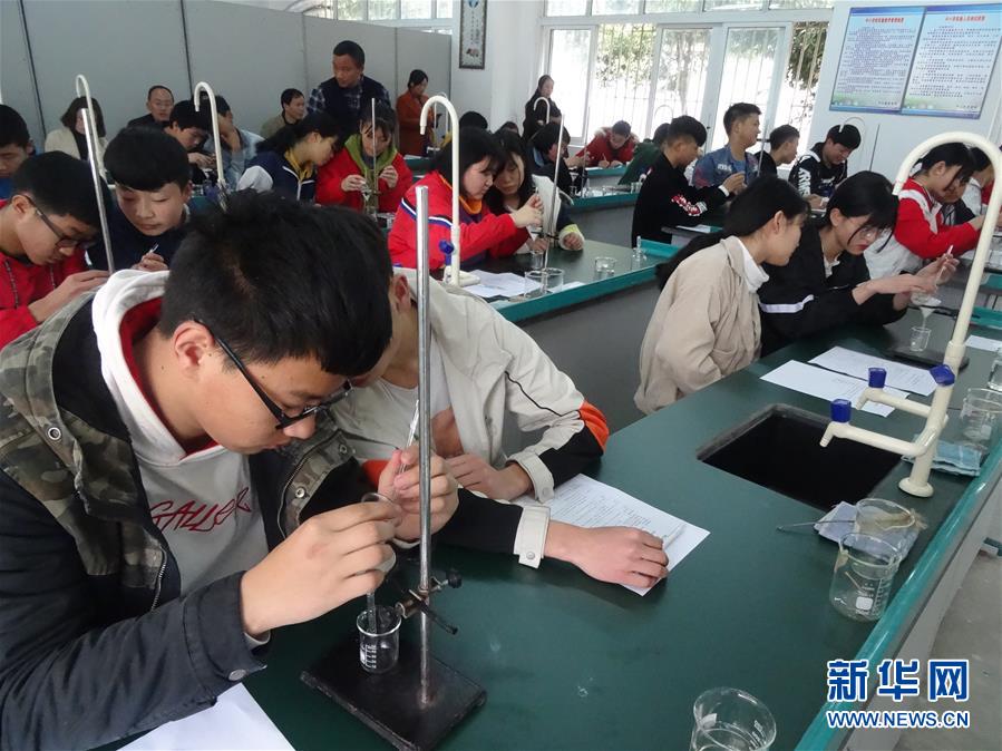 (新华全媒头条·图文互动)(5)“美丽的中国梦属于你们”——以习近平同志为核心的党中央关心少年儿童工作纪实 (新华全媒头条·图文互动)(5)“美丽的中国梦属于你们”——以习近平同志为核心的党中央关心少年儿童工作纪实