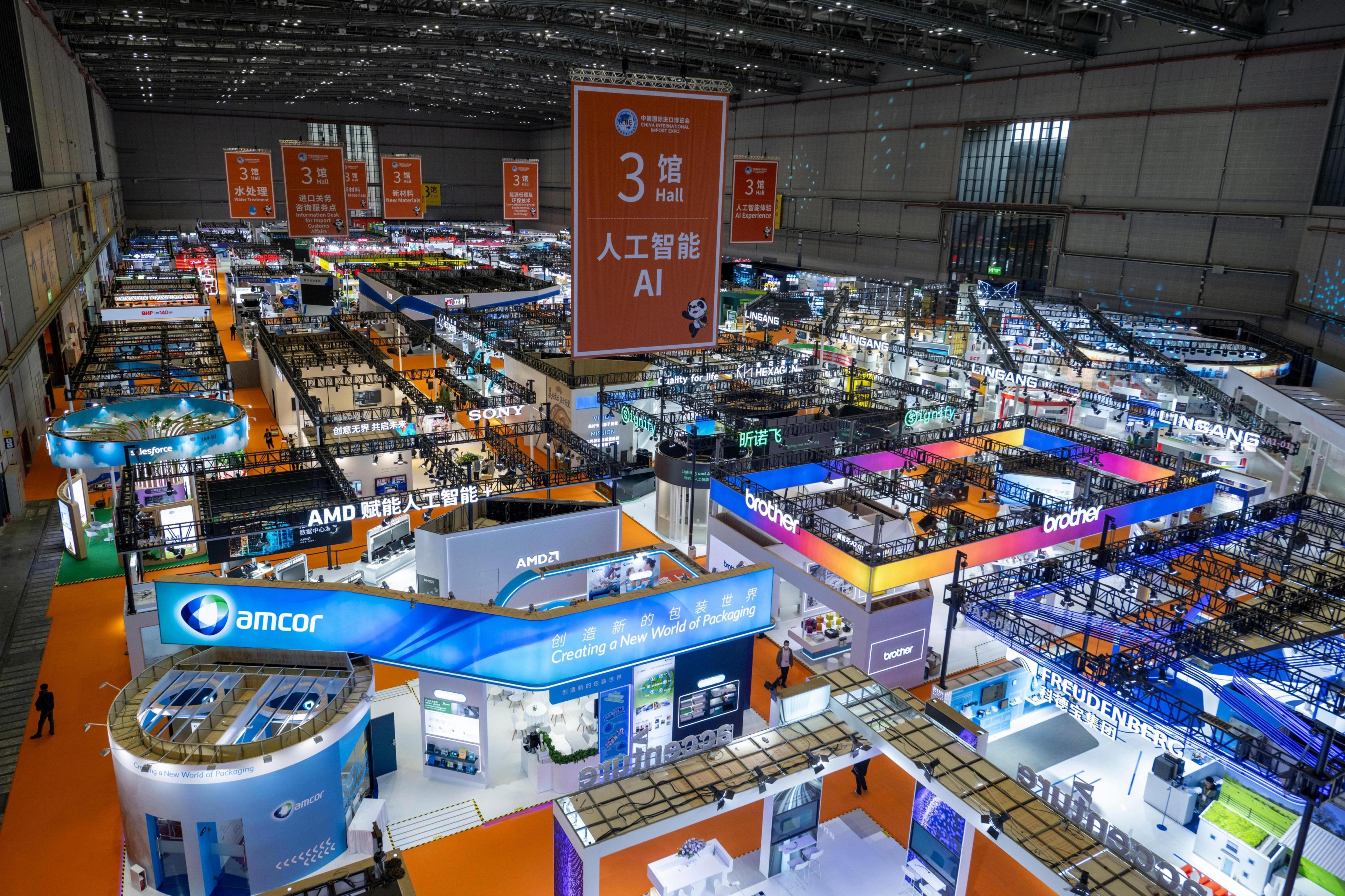 11月3日，第八届中国国际进口博览会布展工作基本完成。人民网记者 翁奇羽摄