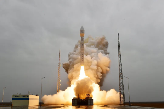 5月21日12时05分,力箭一号遥七运载火箭在东风商业航天创新试验区发射升空。新华社 汪江波摄