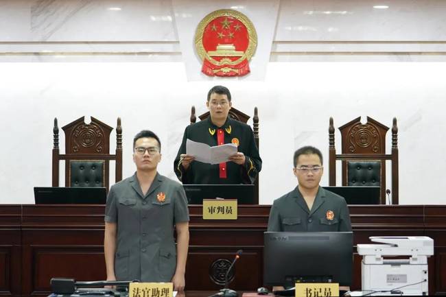 广西中医药大学原校长唐农受贿案一审 获刑11年