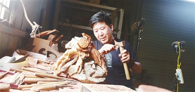 河南漯河：30余年磨“一刀” 传统技艺焕新彩