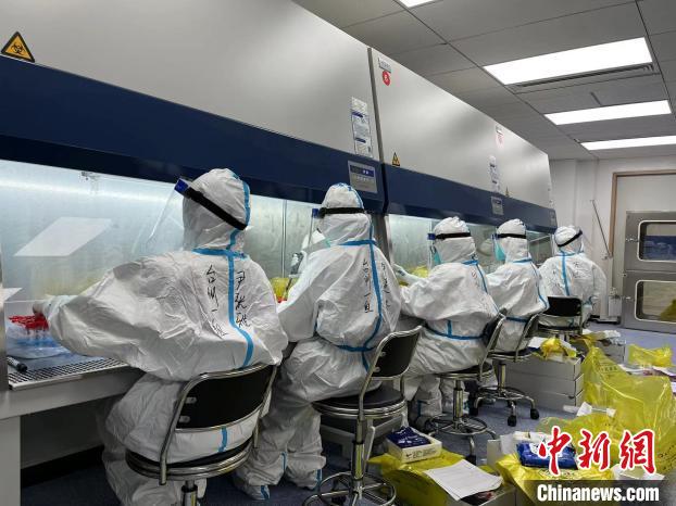 浙江医疗队的“援沪33天”：相互守望共盼疫情褪去