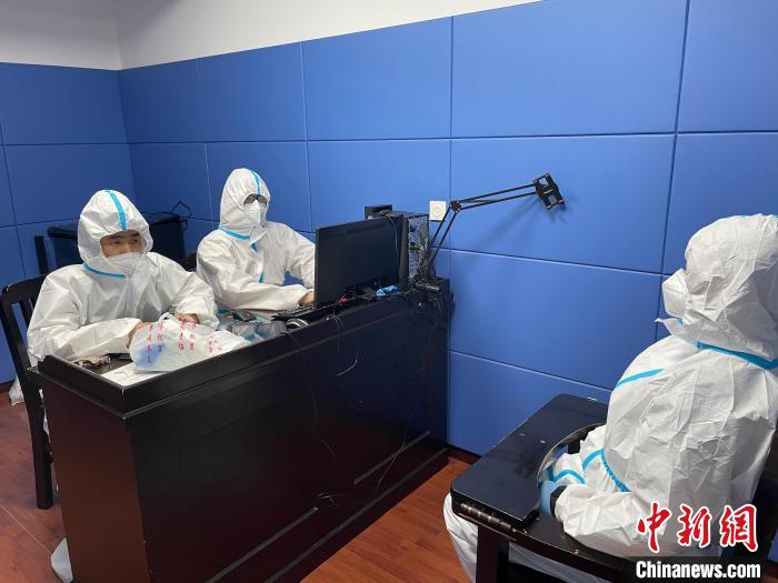 （上海战疫录）累计侦破涉疫案件百余起上海公安经侦部门严厉打击经济犯罪