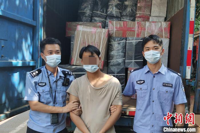 湛江海关破获一起海上走私卷烟大案案值超亿元