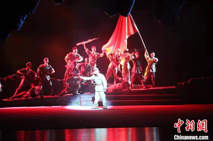 南剧《本色》首登北京梅兰芳大剧院演出