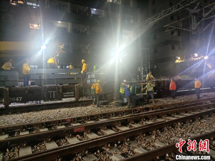 深圳罗湖桥大修百年老桥“换新颜”
