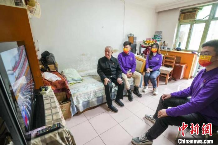 中共一大代表陈潭秋之子陈志远寄语南开学子：为民服务行稳致远