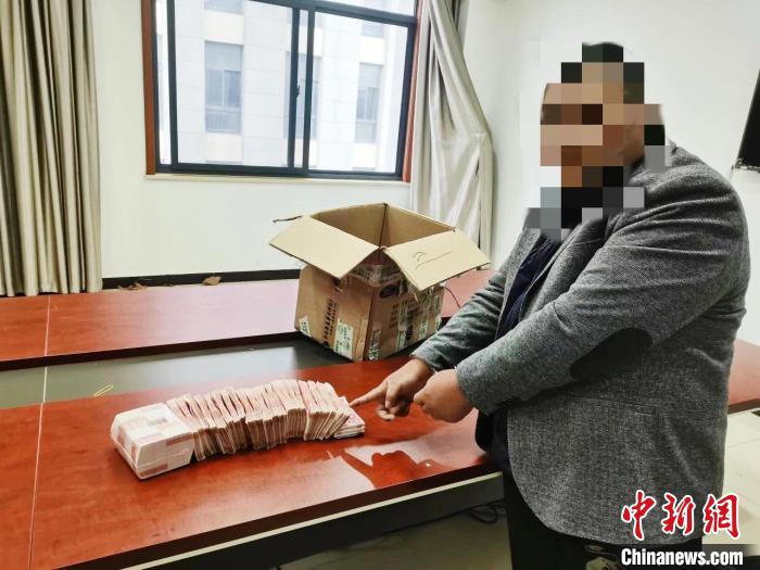 抓获犯罪嫌疑人。 马鞍山警方供图 抓获犯罪嫌疑人。 马鞍山警方供图