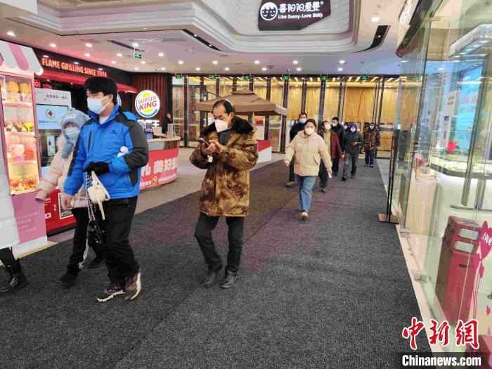 乌鲁木齐多处商场及餐饮街区恢复堂食