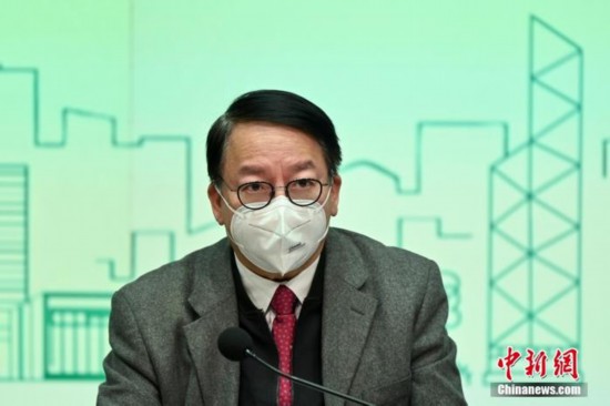 12月23日下午，香港特区政府举行“抢人才”“抢企业”措施记者会，讲述引进人才及企业的实施细节。图为香港特区政府政务司司长陈国基出席记者会。 <a target='_blank'  data-cke-saved-href='/' href='/'><p  align=