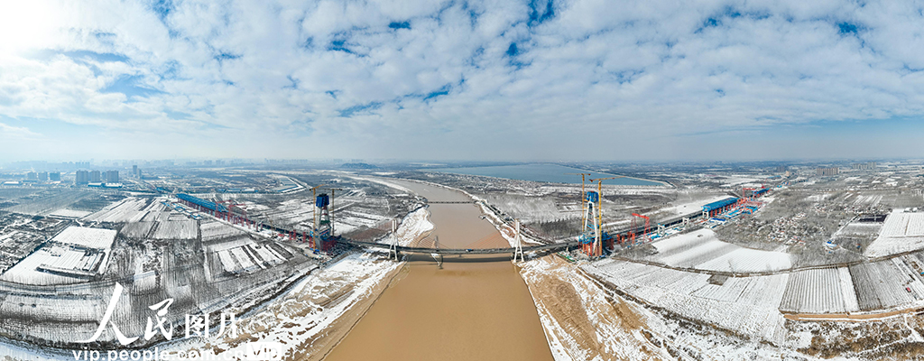 山东济南黄河公路大桥扩建工程有序推进