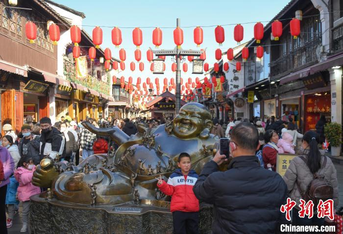 浙江文旅观察：河坊街为何被“Z世代”吐槽？