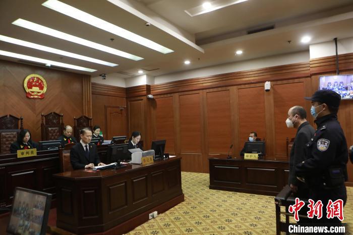 西安一男子刑满释放后“重操旧业”销售假烟获刑八年