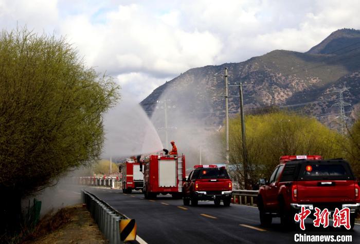 西藏林芝防火宣传进乡村