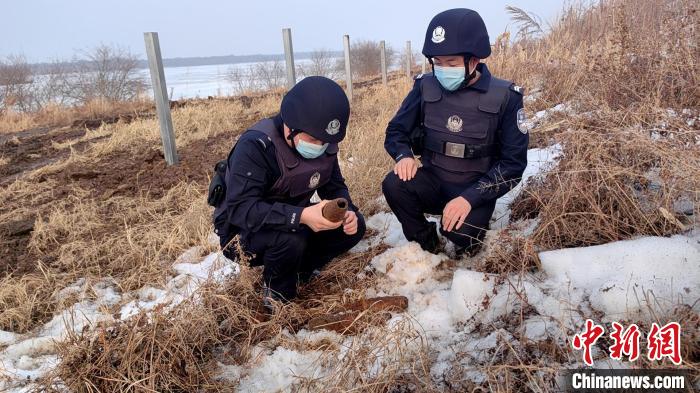 黑龙江孙吴：施工挖出3枚侵华日军遗留炮弹已妥善处理