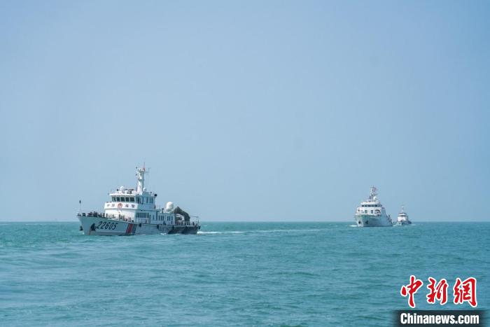 广西海警多措保北部湾海域伏季休渔秩序稳定