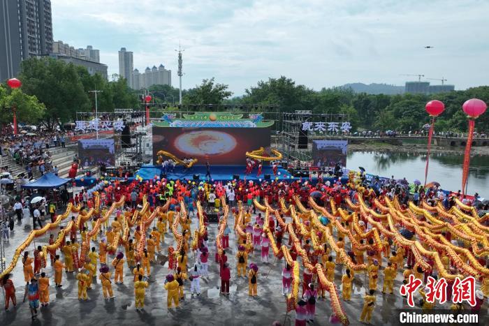 开幕式现场。　东安县委宣传部供图