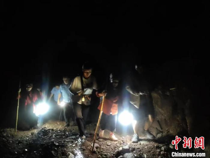 云南昭通多地遭受暴雨袭击紧急转移8350人